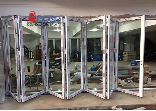 cửa đi xếp trượt 7 cánh nhập khẩu