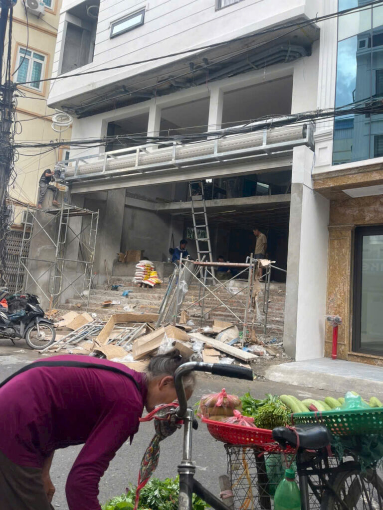 Đơn vị Adoor thi công