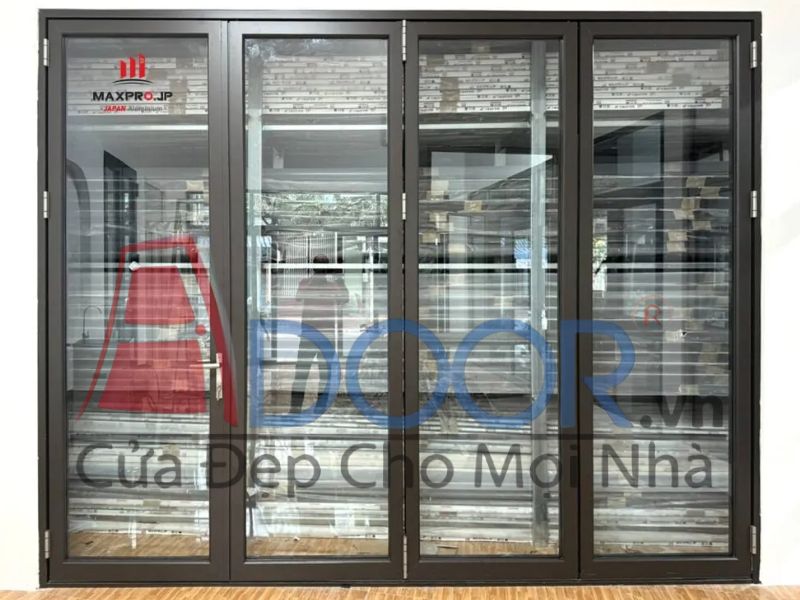 Mẫu cửa đi xếp trượt nhôm maxpro