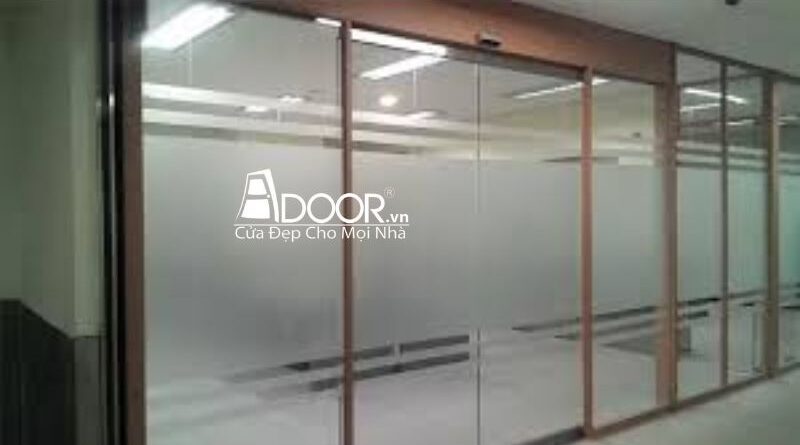Mẫu cửa kính tự động trượt Adoor