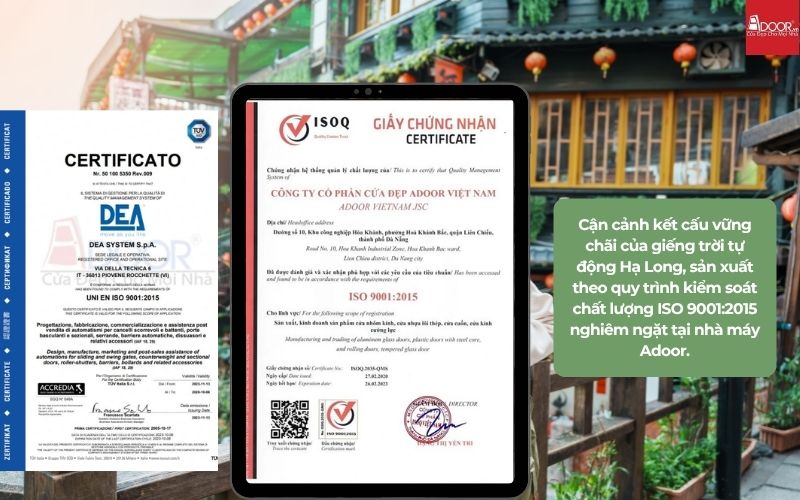 Cận cảnh kết cấu vững chãi của giếng trời tự động Hạ Long, sản xuất theo quy trình kiểm soát chất lượng ISO 9001:2015 nghiêm ngặt tại nhà máy Adoor.