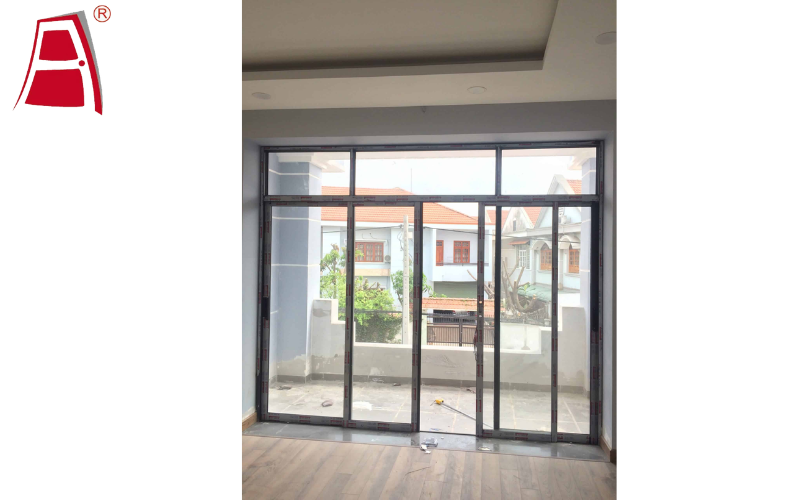 Thi công cửa nhôm kính Xingfa tại công trình