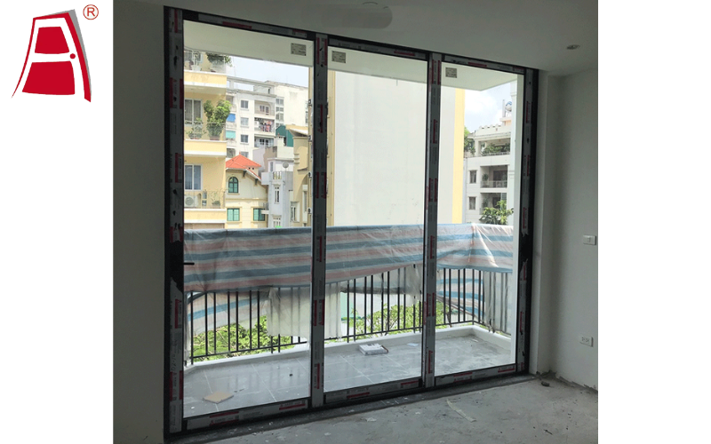 Cửa nhôm Xingfa nhiều cánh sau lắp đặt