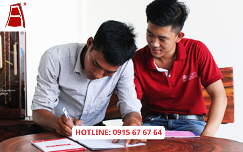 Đội ngũ Adoor tư vấn phương án cửa nhôm Xingfa Gia Lai cho khách hàng Đội ngũ Adoor tư vấn cửa nhôm Xingfa Gia Lai